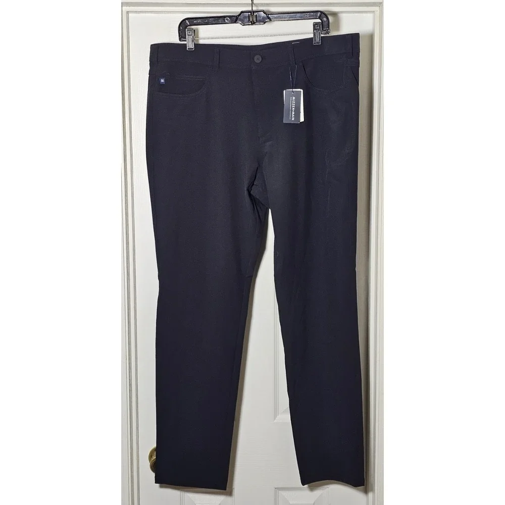 Mizzen + Main Helmsman Chino Pant Size 38x32 Black Slim Fit Performance